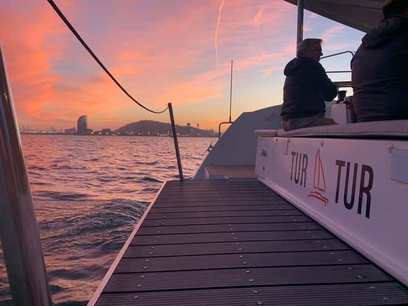 Barcelona: Luxury Catamaran Sunset Cruise - Sailing out: 40 minutes of skyline viewing that feels effortless