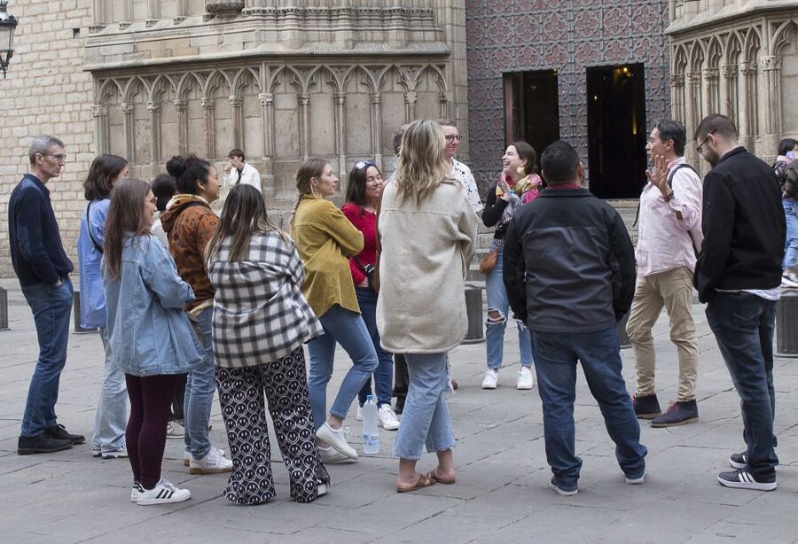 Barcelona: Market, Tasty Tapas/Food and Gothic History Tour - Where the tour really shines (and where it doesn’t)