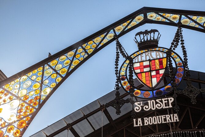 Barcelona Markets Tour - Las Ramblas pause: a short look at the promenade energy