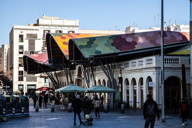 Barcelona Markets Tour - Santa Caterina Market: architecture plus actual ruins