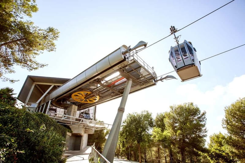 Barcelona: Montjuïc Cable Car Roundtrip Ticket - Miramar Stop: a Photo Break That Changes the Angle