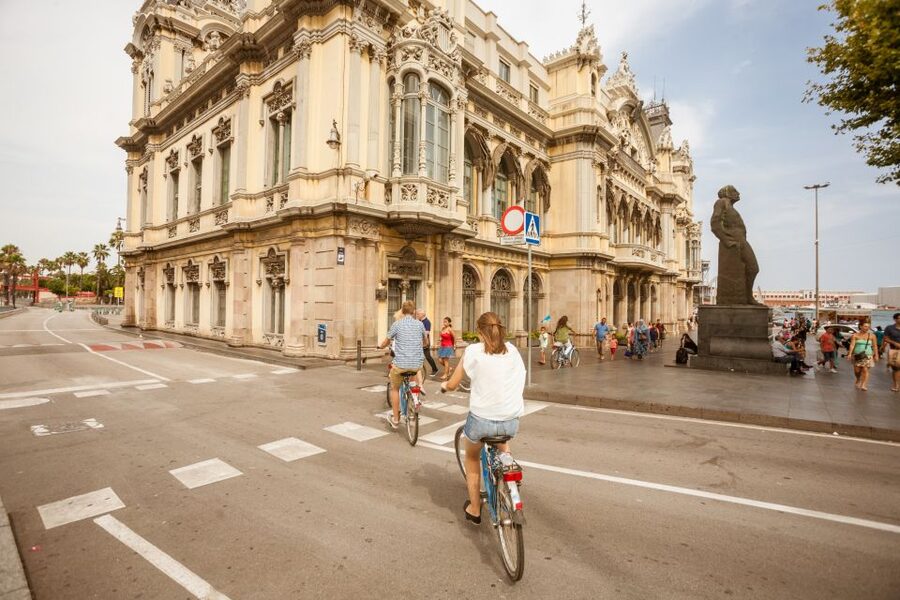 Barcelona Montjuic Three-Hour Bike Tour - Raval on two wheels: Columbus Monument and the Magic Fountain vibe