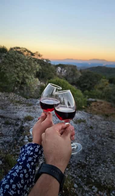 Barcelona: Montjuïc Tour with a glass of Wine - Mirador del Alcalde: the wine stop with sea-and-skyline payoff