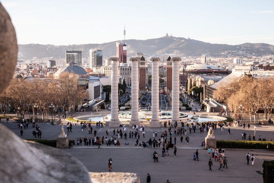 Barcelona: Montjuïc Walking Tour With Optional Flamenco Show - Starting outside Montjuïc Castle: get your bearings fast