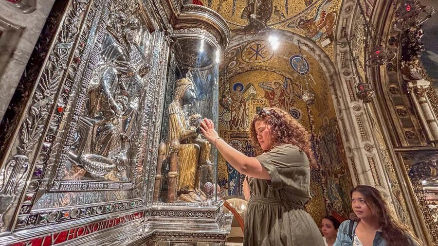 Barcelona: Montserrat, Black Madonna, Rack Railway & Liquors - Montserrat From Barcelona: Why This Day Trip Feels Different