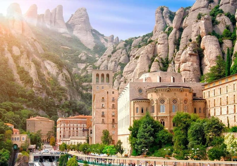 Barcelona: Montserrat Monastery and Natural Park Day Trip - Why Montserrat feels worth the trip from Barcelona