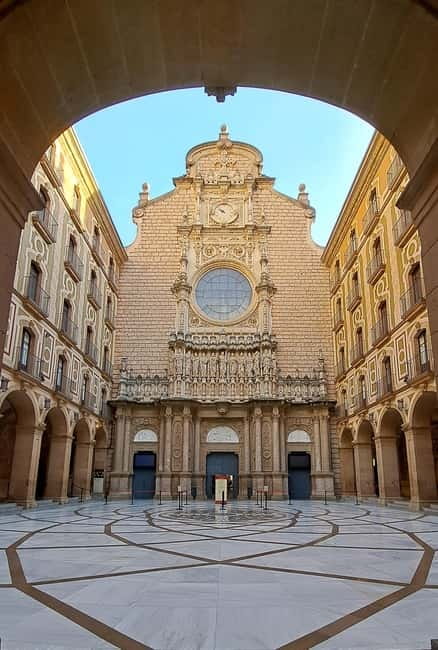 Barcelona: Montserrat Monastery and Natural Park Guided Tour - Back at the monastery: free time and a quick food market stop