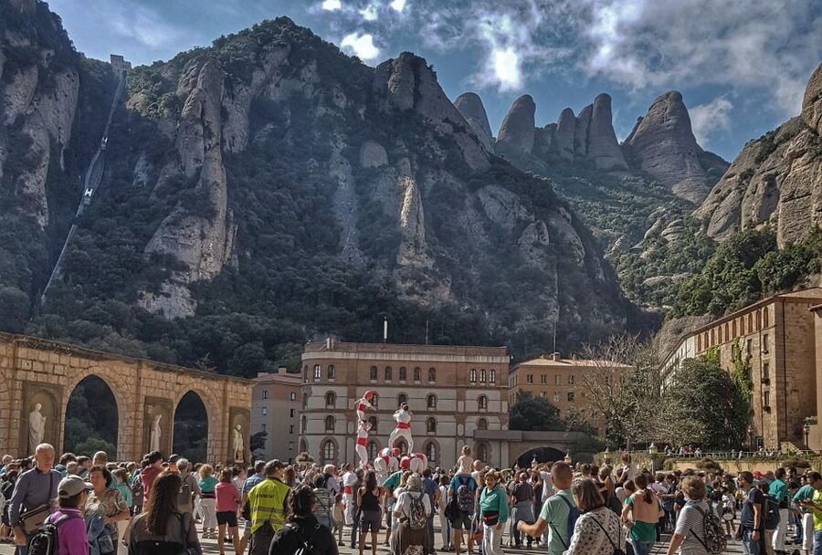 Barcelona: Montserrat Nature Experience and Monastery Visit - Why Montserrat Is Worth Leaving Barcelona For