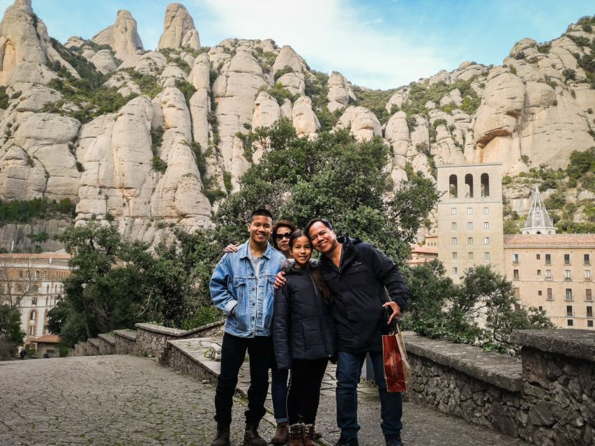 Barcelona: Montserrat Private Trip with Monastery Ticket - Farmers market stop: the underrated part of the day
