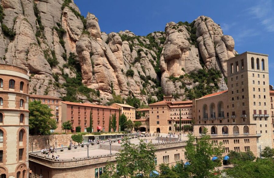 Barcelona: Montserrat & Sagrada Familia Guided Tour - Key Takeaways Before You Go