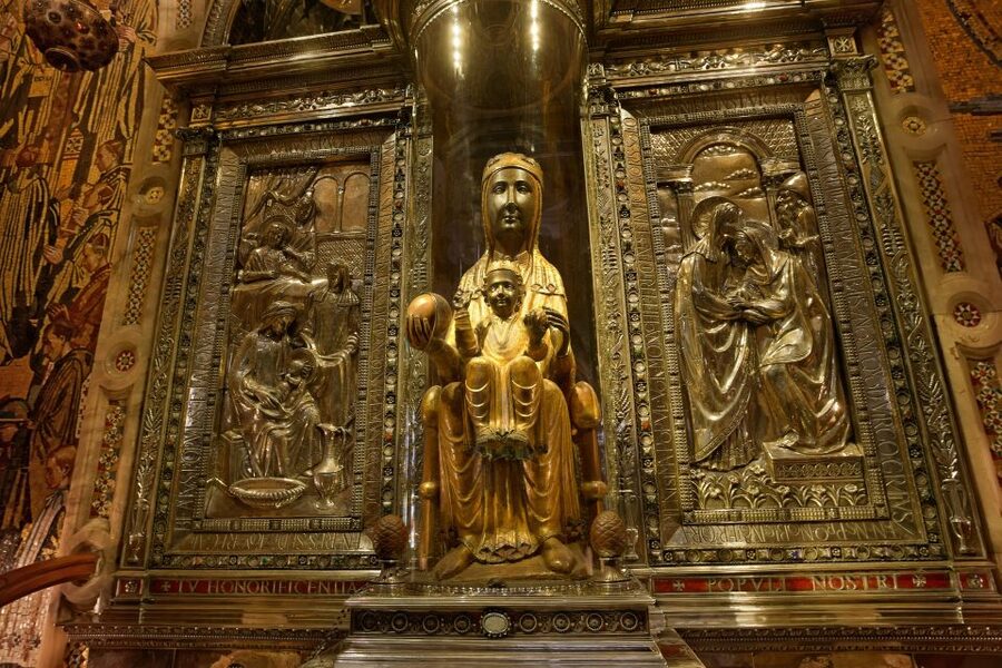 Barcelona: Montserrat Tour with Lunch & Wine Tasting Option - Who Should Book This Montserrat Tour (and Who Might Want Another Plan)