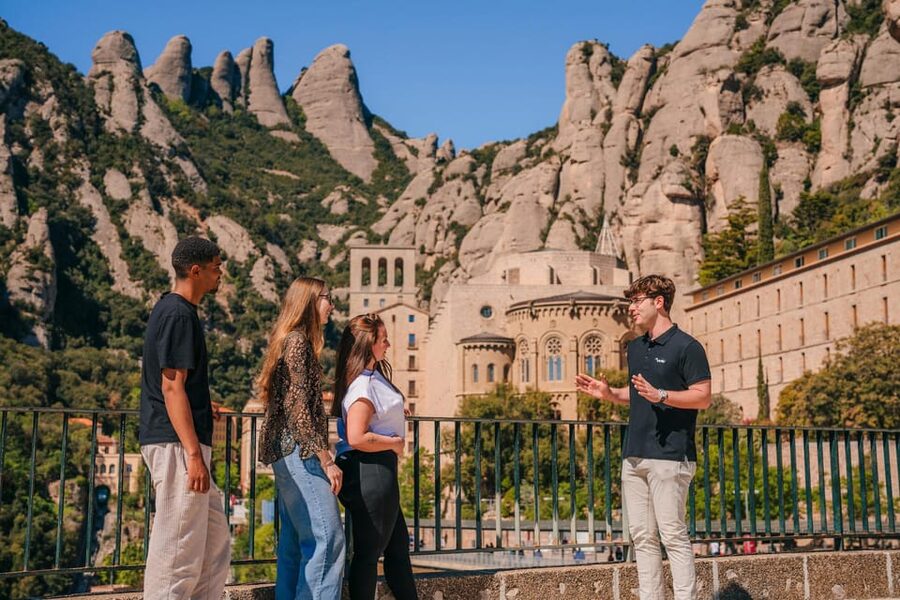 Barcelona: Montserrat Visit & Lunch at Farmhouse Small Group - Lunch at the Farmhouse: Family-Run Food Under Montserrat