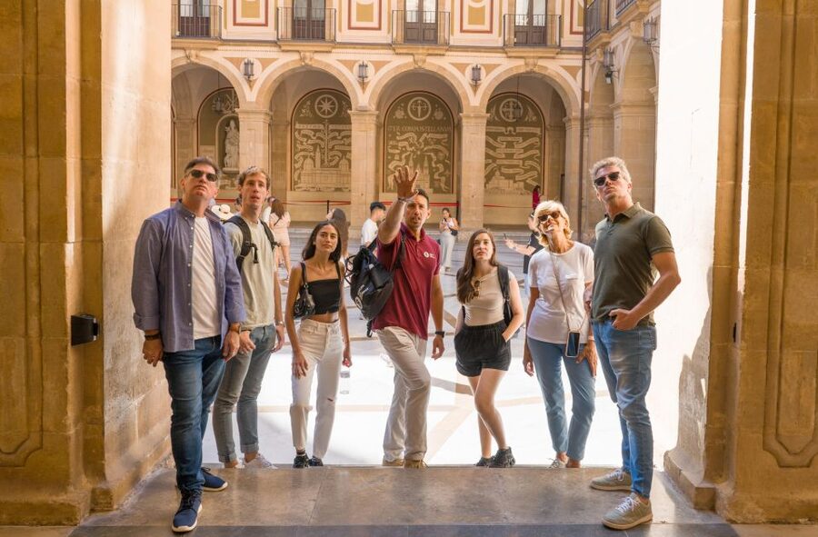 Barcelona: Montserrat, Winery Tour & Lunch with Wine Tasting - The guides: the real quality multiplier