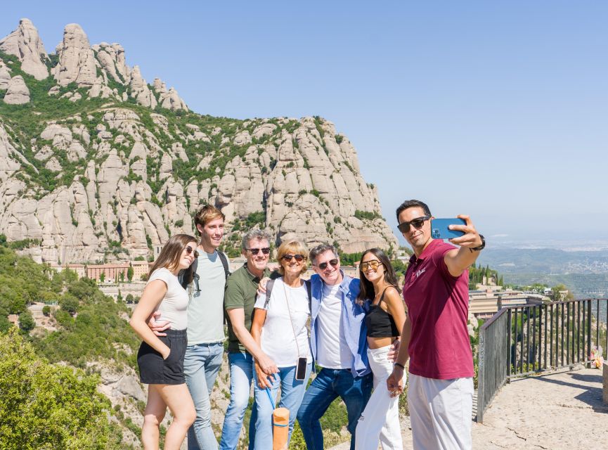Barcelona: Montserrat, Winery Tour & Lunch with Wine Tasting - Santa Maria de Montserrat: what the guided visit does for you