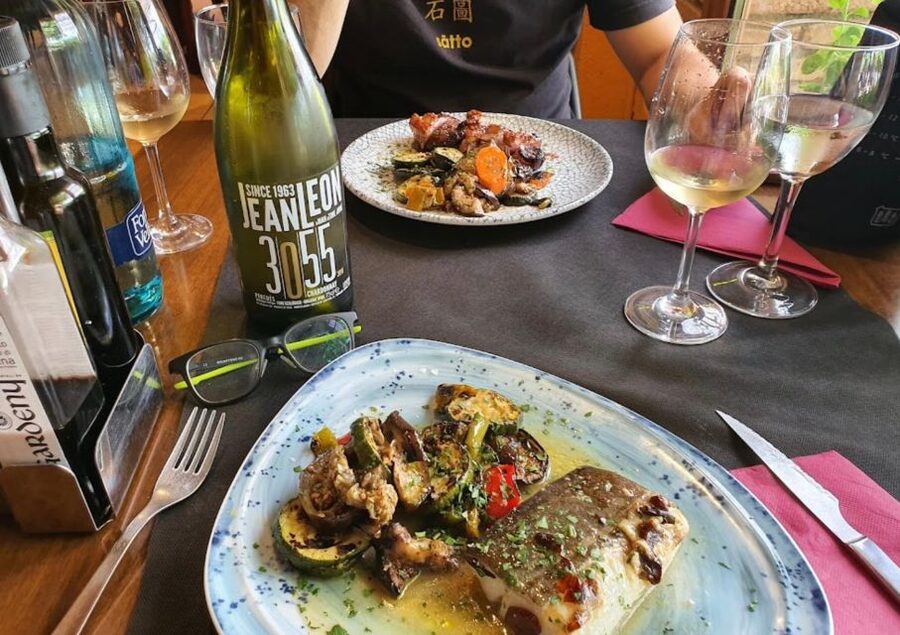 Barcelona: Montserrat with Winery Visit and Farmhouse Lunch - Key Points You’ll Care About Most