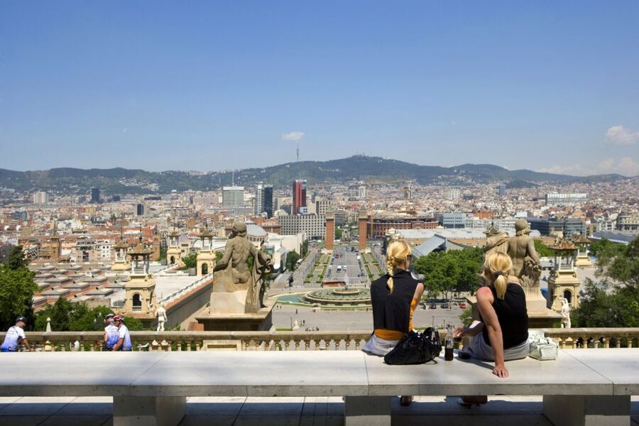 Barcelona: Museu Nacional d'Art de Catalunya Entrance Ticket - Catalan Modernism connections: Gaudí and Casas in context