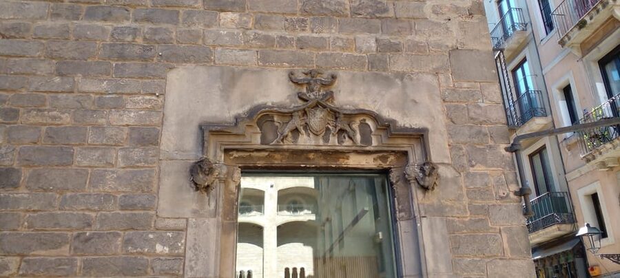 Barcelona: Mystical Walking Tour in the Gothic Quarter - Old City break time: let the stories settle