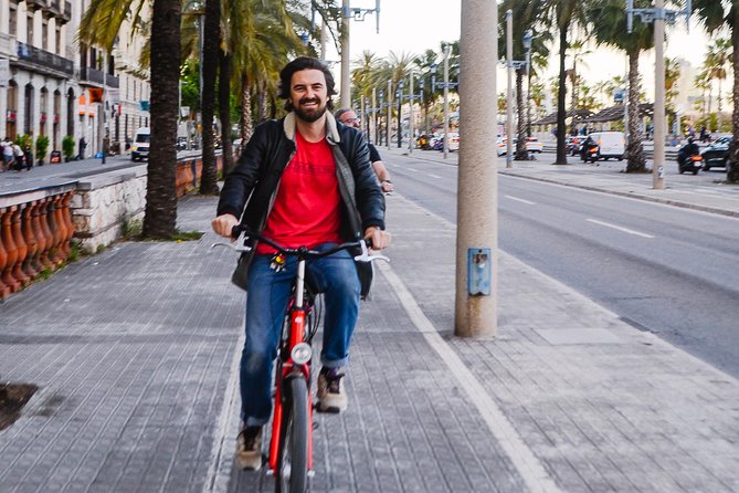 Barcelona Night Bike Tour with Local Tapas and Cava Stop - Why Barcelona at 5:30pm Feels Different on Two Wheels