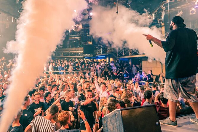 Barcelona Nightclub Passport with 2 Free Club Entries - How the Barcelona Nightclub Passport Works (Free vs. Fee Nights)