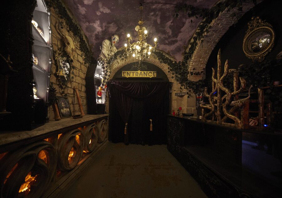 Barcelona: Nightmare Horror Museum Maze Entry Ticket - Quick hits before you go