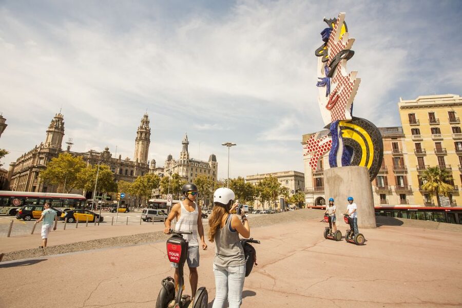 Barcelona: Old Port and Gothic Quarter Guided Segway Tour - Meeting at Carrer del Correu Vell: helmet rules and practical constraints