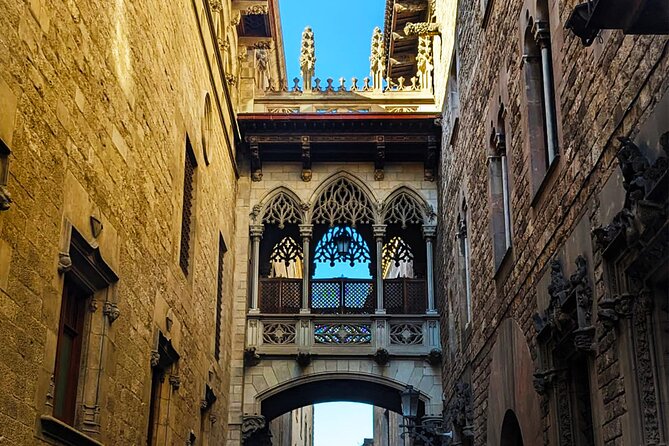 Barcelona Old Town Private Tour: Past and Present - Boqueria Market break: included food you can actually snack on