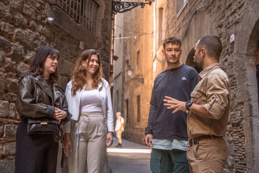 Barcelona Old Town Private Walking Tour with Local Historian - Santa Maria del Mar and the Story Behind the Ribera