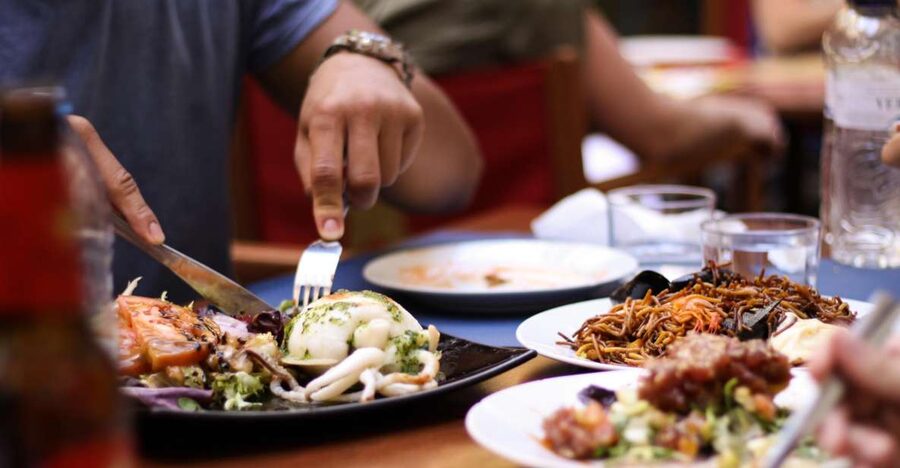 Barcelona: Old Town Tapas & Paella Food Tour with 8 Tastings - Key Takeaways Before You Go