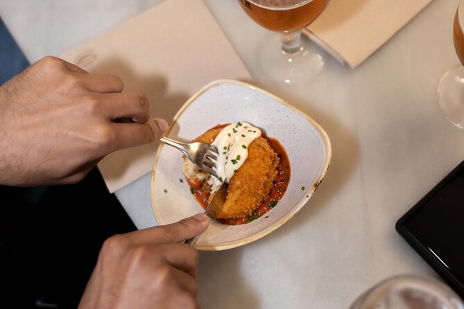 Barcelona Old Town Tapas Tour: Vermouth, Bites & Hidden Gems - Stop 4: Barcelona City Hall plus a surprise sweet