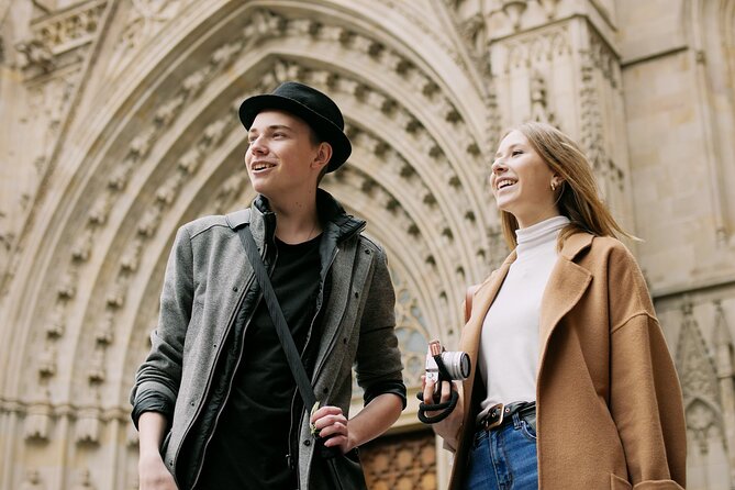 Barcelona Old Town Walking Tour & Optional Casa Battlo Ticket - Inside Casa Batlló: Priority Entry, Smart Audioguide, and Rooftop Views