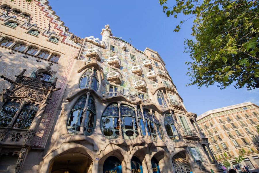 Barcelona: Old Town Walking Tour with Optional Casa Batlló - Should You Book This Barcelona Old Town + Casa Batlló Tour?