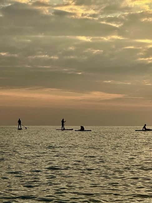 Barcelona: Paddleboarding at Sunrise. Includes: instructor, photos, equipment - After the paddle: hot showers, lockers, and a clean reset