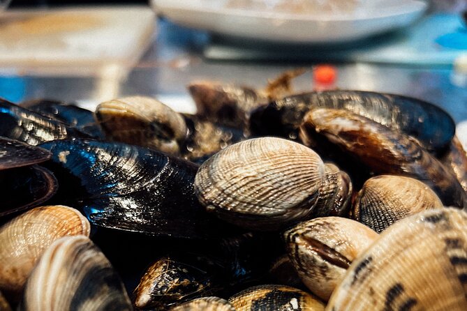 Barcelona Paella Cooking Class with Market Visit, Tapas & Sangria - Who should book this, and who might prefer something else