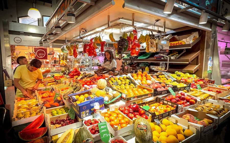 ⭐︎ Barcelona: Paella Maestro Market Tour & Sangria & Tapas - How you learn to pick fresh food (and why it changes the meal)