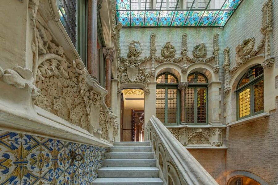 Barcelona: Palau Baró de Quadras Tickets and Guided Tour - Price and value: is $22 per person a good deal?