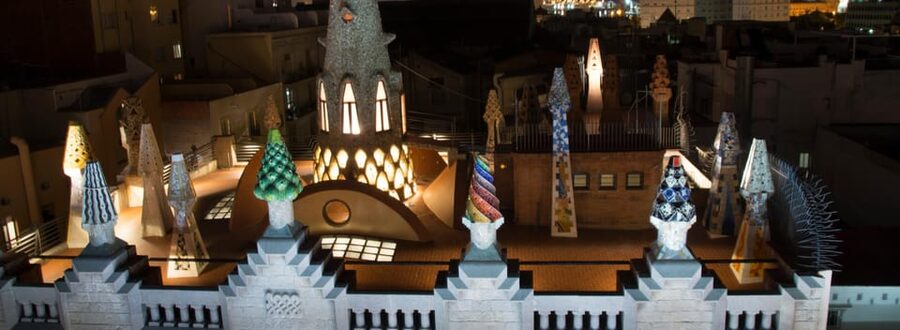 Barcelona: Palau Güell by Gaudí Entrance Ticket - Audio guide in 13 languages: great support, but keep your own tempo