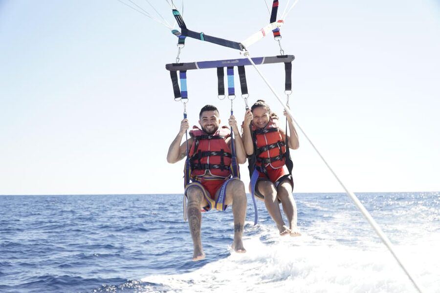 Barcelona: Parasailing with 360º Panoramic Skyline Views - Landing Back at Port Fòrum and What to Bring