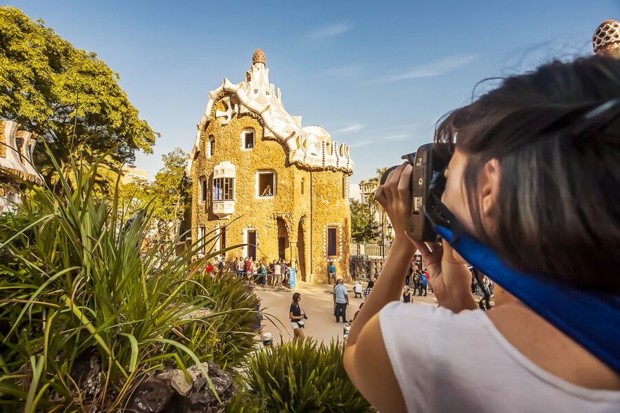 Barcelona: Park Güell Admission Ticket - Hypostyle Room and Plaça de la Natura: what to check in advance
