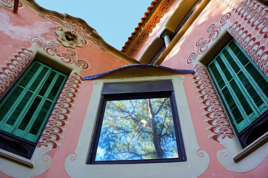 Barcelona: Park Güell and Gaudí House Museum Entry Ticket - Timing Tips That Make a Big Difference (Crowds and Comfort)