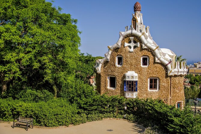Barcelona Park Guell Private Tour - The terrain issue: steps, inclines, and comfort planning