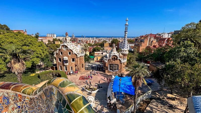 Barcelona: Park Güell Small Group Tour + Skip the Line - The Guided Walk: El Drac, Mosaic Benches, and the Doric Temple