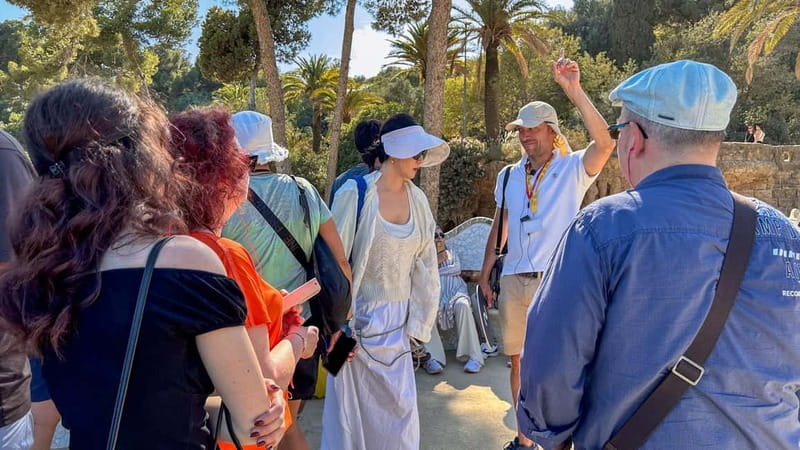 Barcelona: Park Güell Small Group Tour + Skip the Line - The End of the Tour: Your Free Time Inside Park Güell