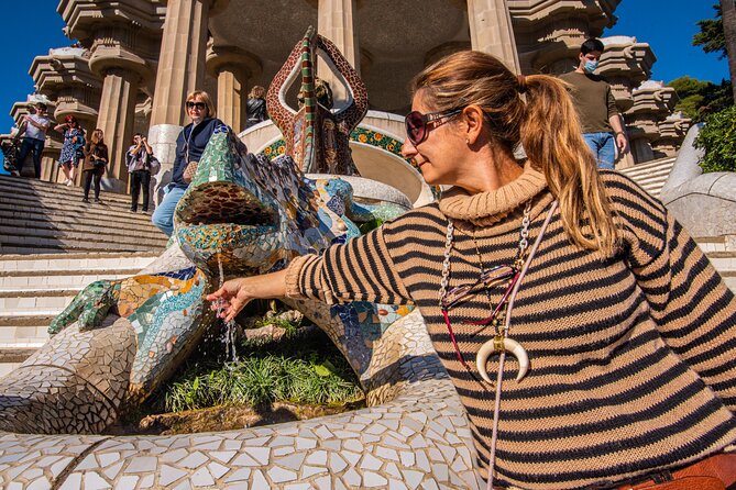 Barcelona: Park Guell Small Guided Tour & Skip the Line Ticket - Who this tour is best for (and who should skip it)
