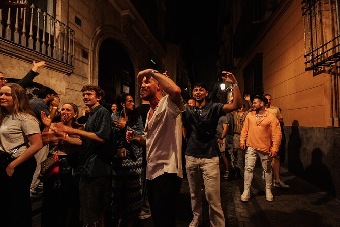 Barcelona Party Tour | 4h Experience | Club Entry - Getting to the club: included metro for one way