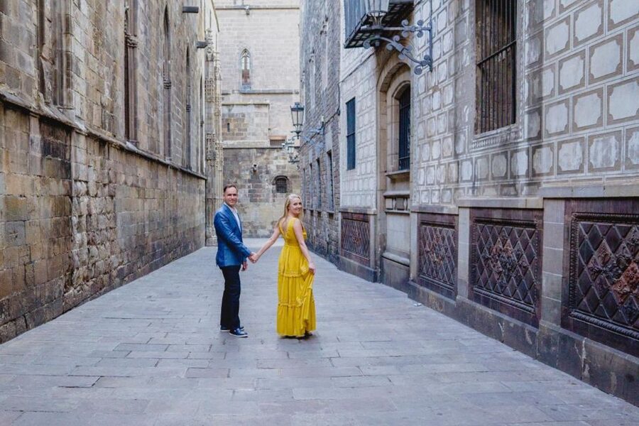 Barcelona: Personal Travel & Vacation Photographer - Meeting point planning that saves time (and stress)