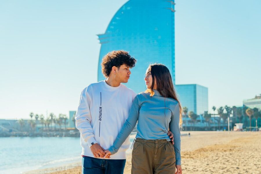 Barcelona Photo Experience: famous landmarks or the beach! - Where it can fall short (so you’re not disappointed)