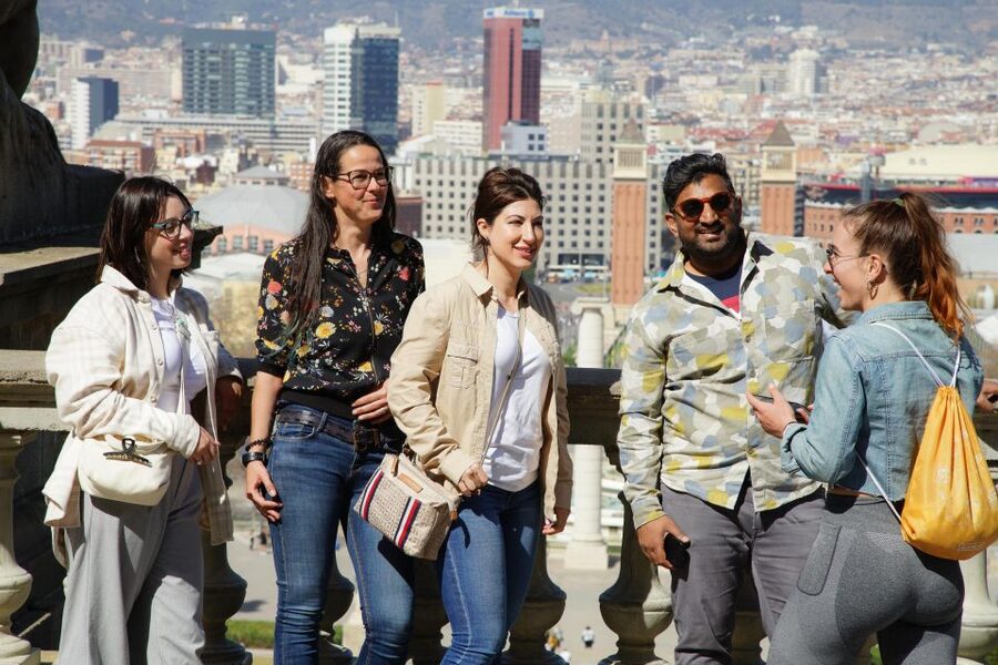 Barcelona Photo Highlights 4h Small Group eBike Tour - Gaudí Time on Passeig de Gràcia: Casa Batlló and Casa Mila