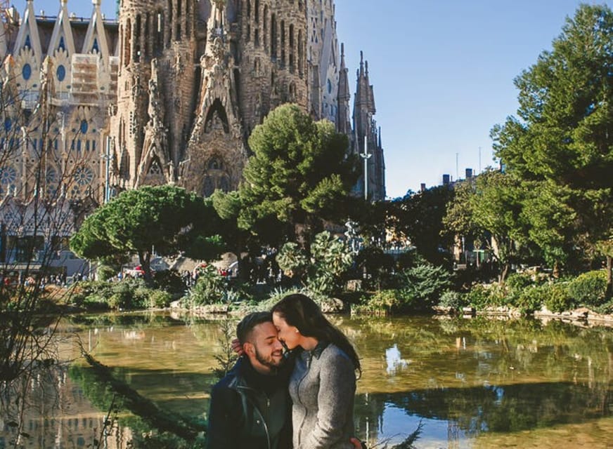 Barcelona: Photo Shoot + Exclusive Video of the Best Moments - Key things that make this Barcelona photo shoot worth your time