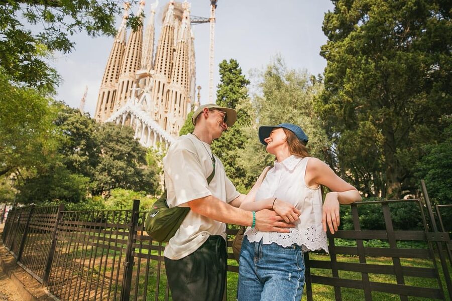 Barcelona: Photographic Madness at the Sagrada Familia - The Start: Brief Intro, Then Moving to the Best Light
