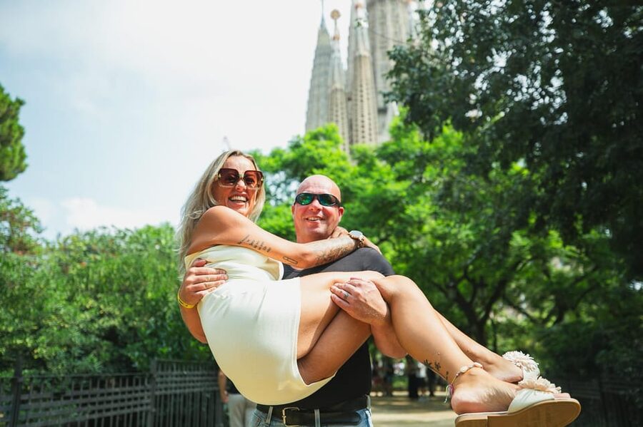 Barcelona: Photographic Madness at the Sagrada Familia - What You Get Afterward (The Part That Makes It Worth It)